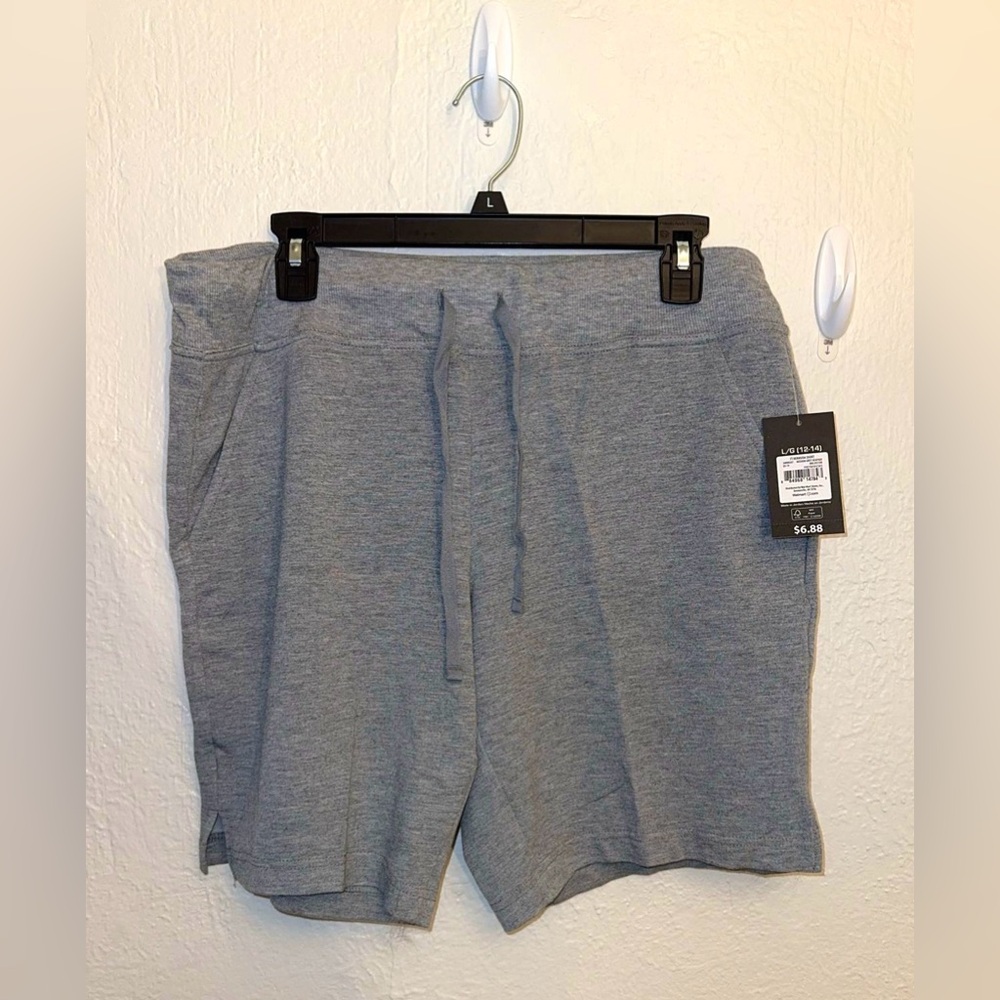 Gray shorts